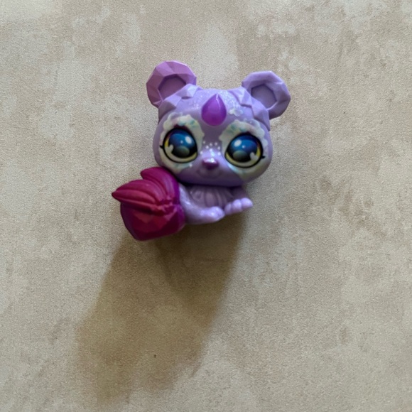 Magic Mixies Purple and White Small Pet Figures - Picture 9 of 9